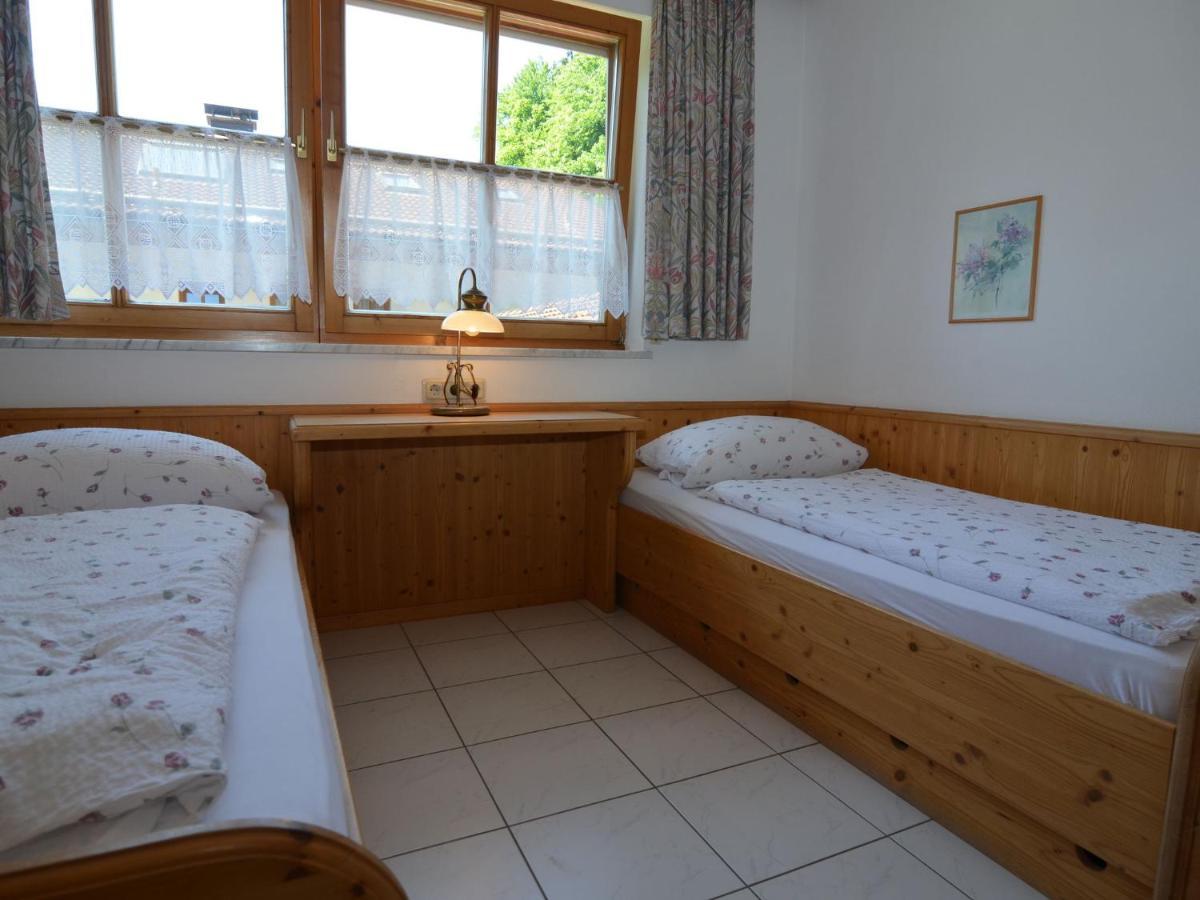 Charming Apartment With Balcony Mitterbach Kamer foto